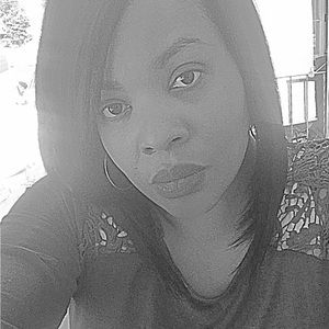 Meet your Posher, Ebony